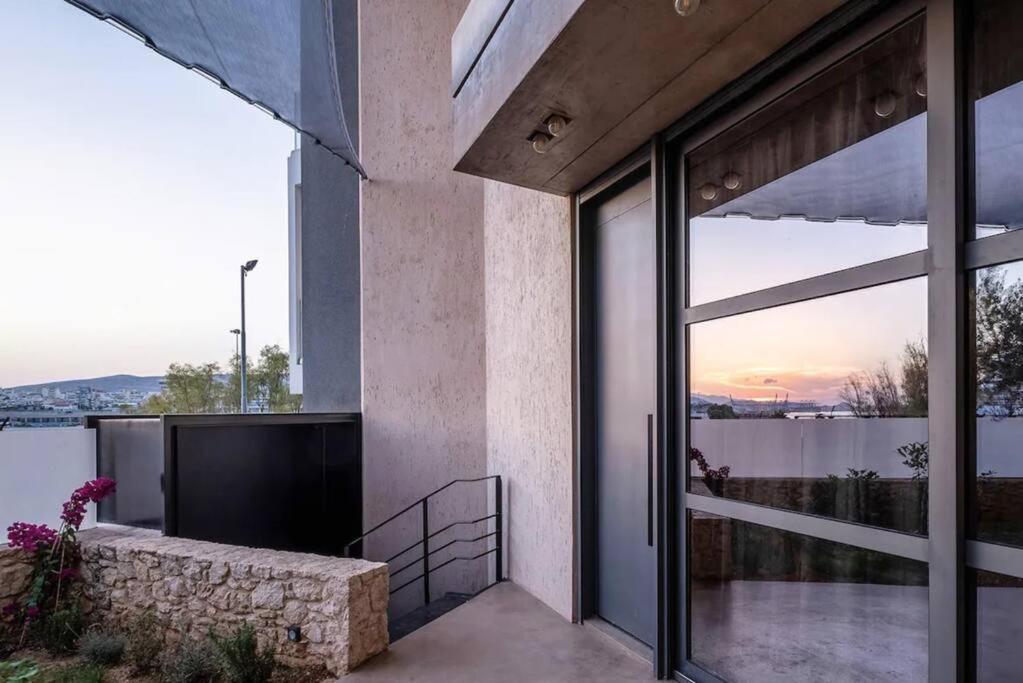 Sea View Garden Suites Pireo Esterno foto