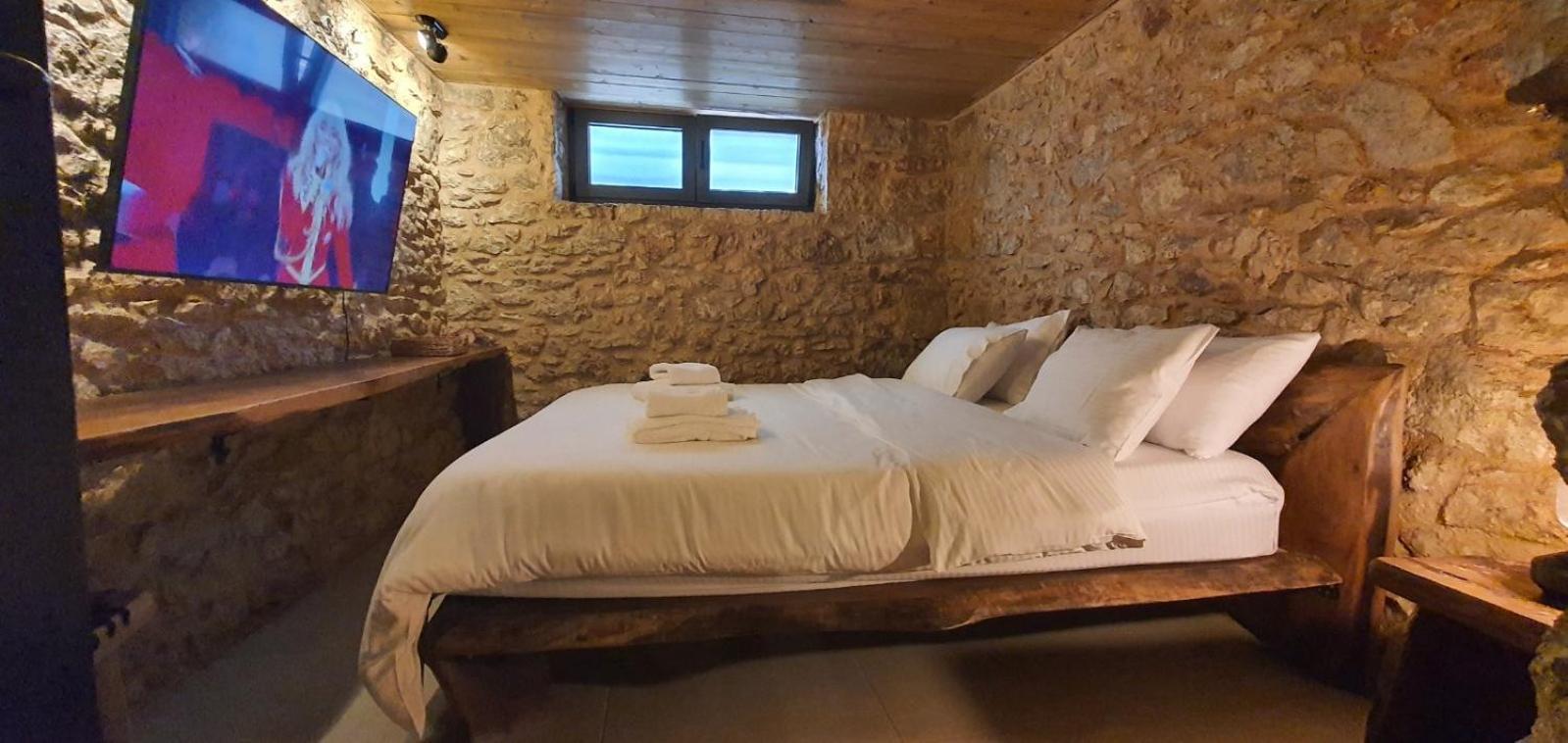 Sea View Garden Suites Pireo Esterno foto