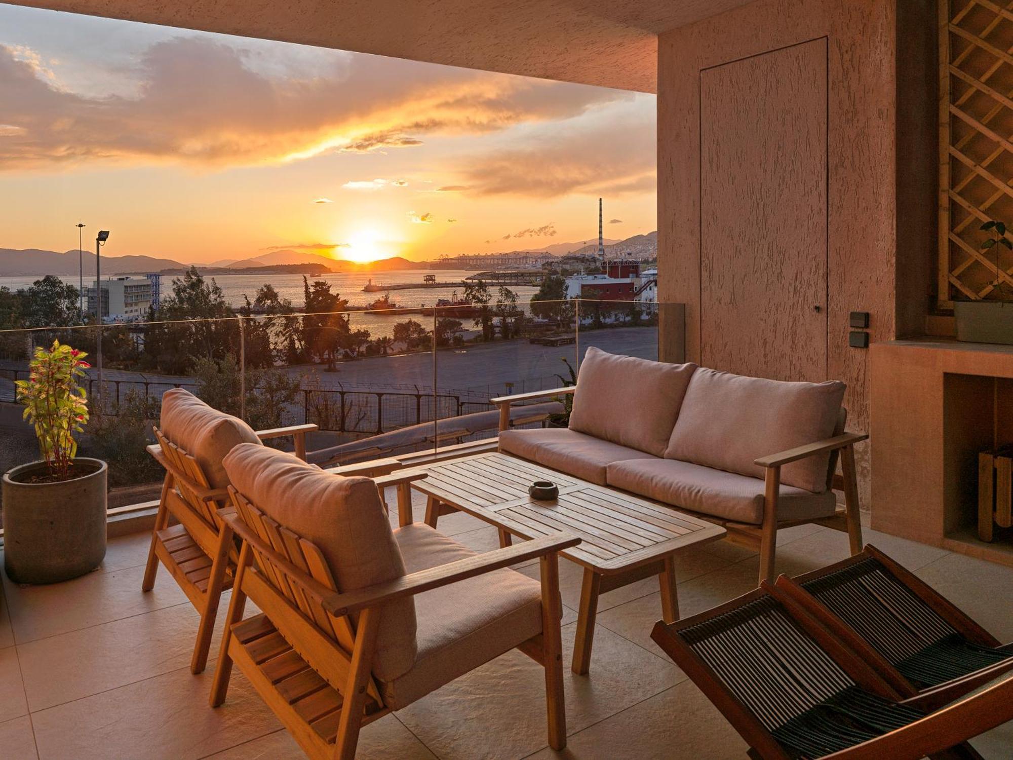 Sea View Garden Suites Pireo Esterno foto