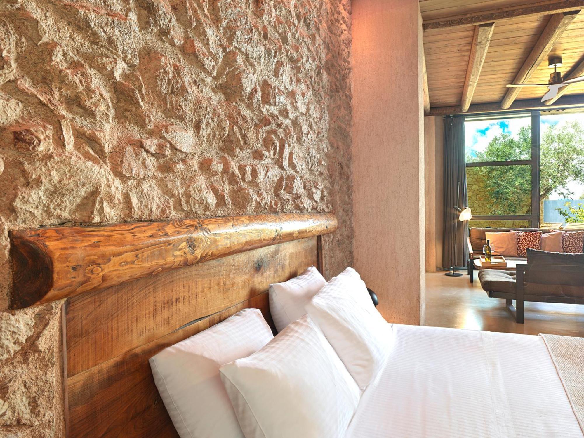 Sea View Garden Suites Pireo Esterno foto